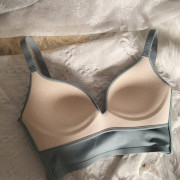 Cozy 3D Sleepingbra Top